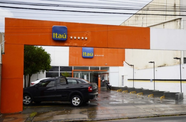 itau