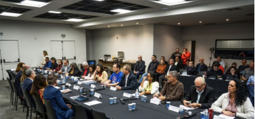 Fenaban apresenta proposta com perda salarial e direitos. Comando rejeita img 7031